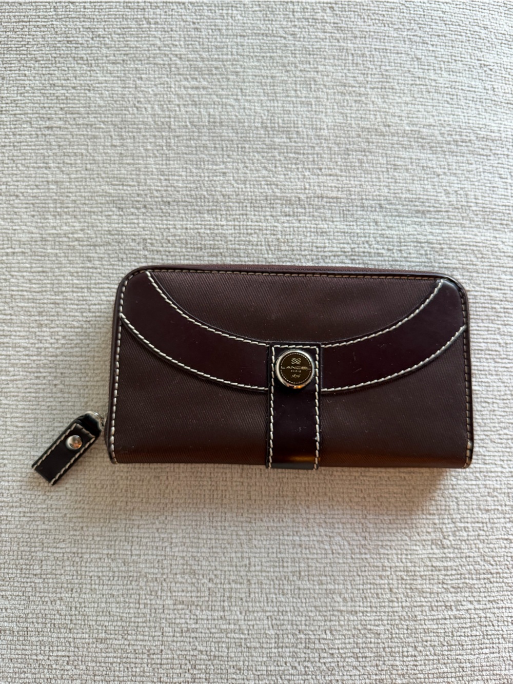 Dooney & Bourke Brown Women's Zip Card & Key Holder